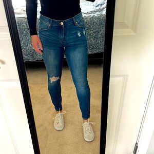 STS Blue Ellie Distressed High Waist Ankle Skinny Jeans. Size 27.